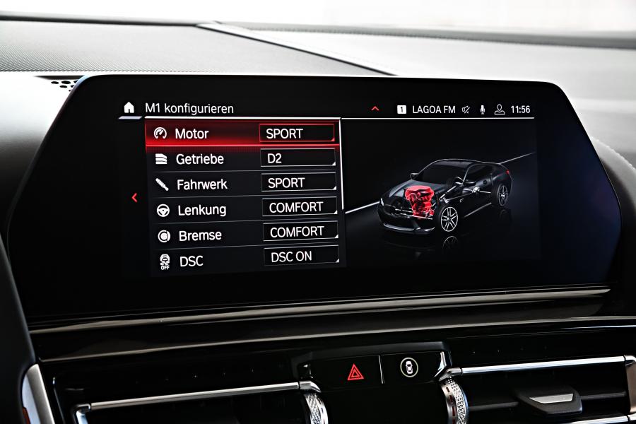 Детали интерьера BMW M8 Competition Coupe (F92) 2019 года  (UK) (фото 118 из 157)